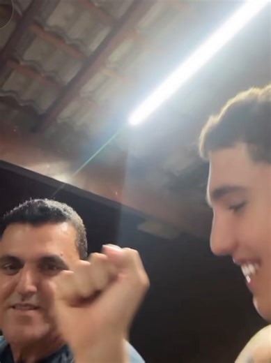 Orgulho e Alegria por João Ferreira 🦜✨