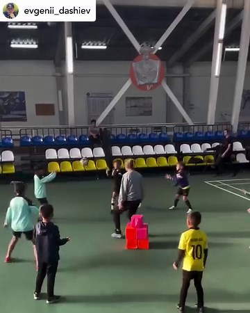 70K views · 1K reactions | How fun does this game from @evgenii_dashiev look?! What a great way to kick off a new session & break the ice in your new group! #warmupgame #cooldowngame #recgympros #gymnastics #gymnasticscoach | Recreational Gymnastics Professionals | Facebook