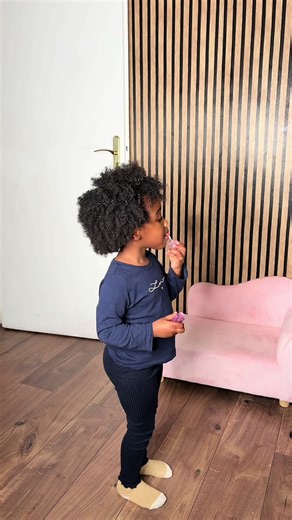 On dirait que Bryan est jaloux du copain de sa sœur 😭 | bryan