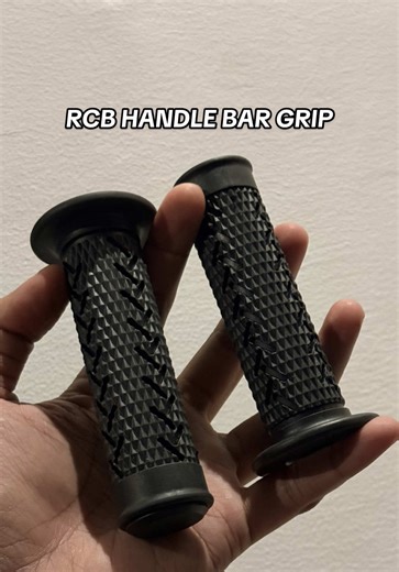 Universal Motorcycle Handlebar Grip for Better Control