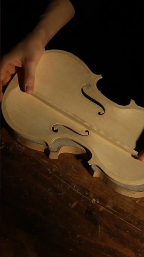 Gesti e materia #3 – Intagliare la voce del violino