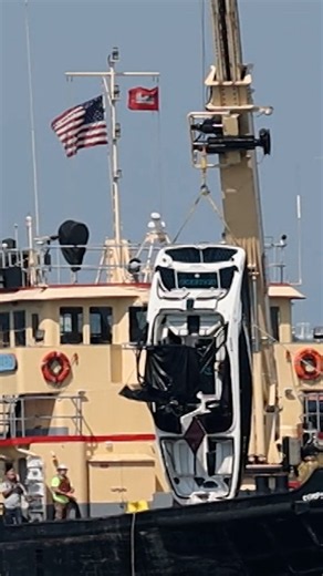 Boat recovered, captain arrested after capsizing near Statue of Liberty