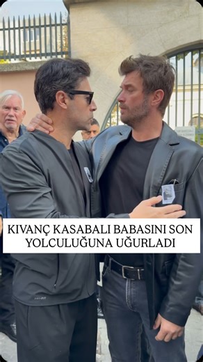 M A G A Z İ N D U V A R I on Instagram: "Kıvanç Kasabalı, babasını son yolculuğuna uğurladı #kıvançkasabalı #kıvançtatlıtuğ #sedefavcı #cenaze #magazinduvarı"