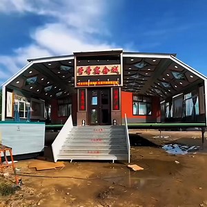 87K views · 418 reactions | See how these expandable shipping containers are being transformed into incredible, innovative restaurants! Proof that the only limit is your imagination.殺 | Container Home Made Easy | Facebook