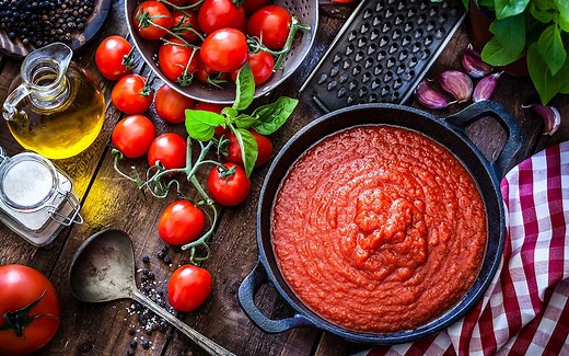 Marinara vs. Tomato Sauce: What’s the Difference?