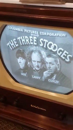 1950 RCA 16" Metal CRT Vintage TV ON test