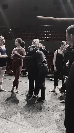 Pour l’amour de la danse depuis 1940. Rien n’est comparable à tout l’amour et toutes les amitiés que l’on retrouve dans nos studios. ❤️ Joins-toi à notre belle grande famille et viens danser avec nous dès l’automne prochain. 🖤 #danse #ballet #jazz #hiphop #contemporain #lyrical #stepdancing #pointeshoes #fyp