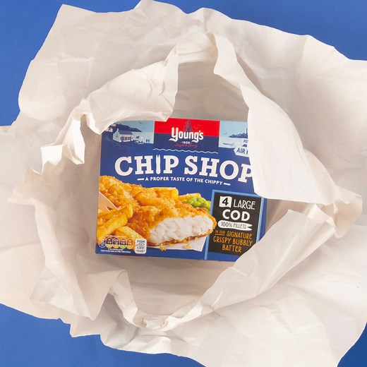Introducing our new Chip Shop look! Bringing a proper taste of the chippy to the comforts of your home. 100% delicious fish fillets with our crispy & bubbly batter in brand new wrapping! | Young's