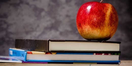 Applications open for Golden Apple Scholars Program