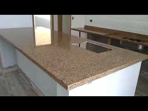 Cozinha com Granito Amarelo Maracujá