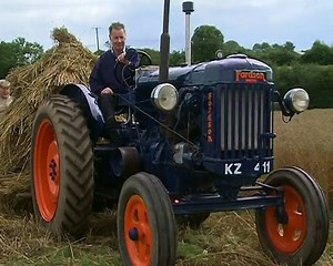 30K views · 632 reactions | Threshing the Corn on an Irish Harvest Day - Cutting the corn and threshing the huts with the thresher, Hopefully this brings back some fond memories. Our dvds are now available in our shop with a 20% discount using promo code FBSEPT. | Videos of Irish Farming Life | Facebook