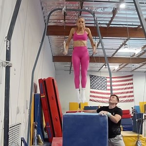 15K views · 527 reactions | Viral gymnast content creator Ian Gunther tests our gymnastics ability 露‍♀️ | The Rybka Twins | Facebook