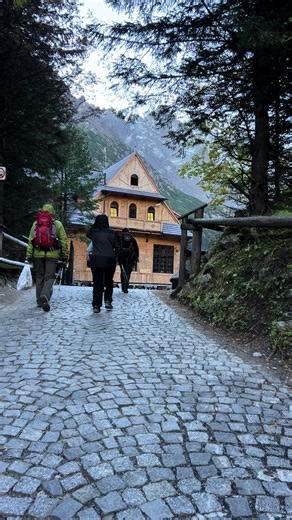 02.10.2026 na szlaku górskim Tatr — Morskie Oko