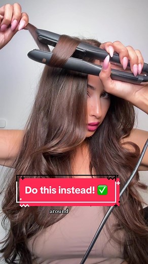 Flat Iron Curl Tutorial: How to Curl Your Hair Effortlessly
