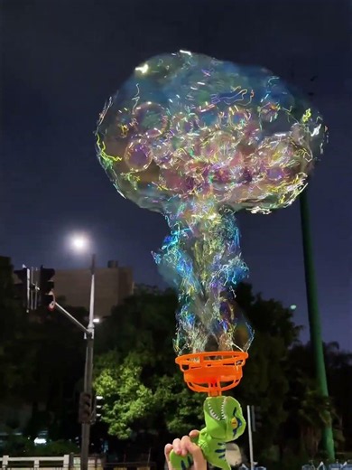Who can resist the bubble machine that wraps small bubbles!