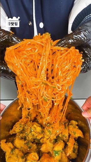 [60-gye Delicious Tip] Large Bowl of Spicy Pork and Hongdong Buckwheat Noodles 🌶