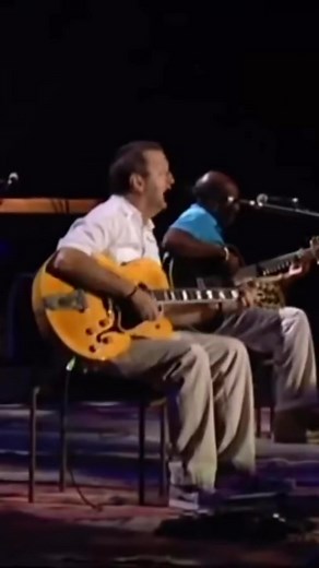 Eric performs “Over The Rainbow” live in concert at the Staples Center in Los Angeles, California in 2001. | Eric Clapton