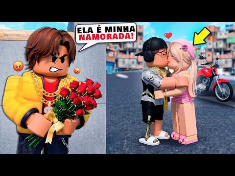 ESPIONANDO minha NAMORADA no ROBLOX RP!!