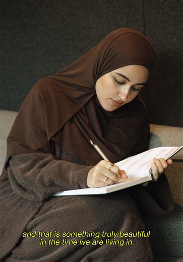 Wearing the hijab isn’t always easy. But it inspires. It represents bravery in a world that often misunderstands it. And choosing modesty is never something small. This video is really close to my heart, because this is what Diversity Modest stands for… For you. For every woman who chooses faith, confidence and identity with pride. 🤍 Our new drop is coming Sunday. Just two pieces, but truly two of the most meaningful ones we’ve ever created. You can sign up for pre-access so you don’t miss it. 