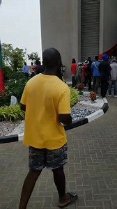 65K views · 624 reactions | NDC SUPPORTERS BESIEGED GPHA TOWERS TO OVERTHROW MANAGING DIRECTOR OF GHANA PORTS AND HARBOURS AUTHORITY | One Ghana TV | Facebook