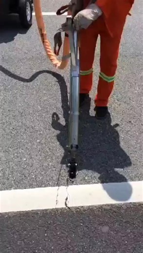 Asphalt Joint Filling Machine Hand Push Asphalt Crack Sealing Machine