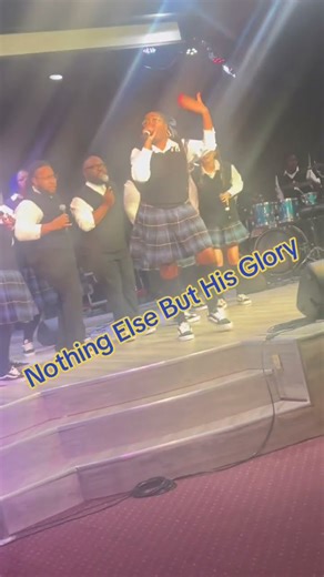 DDPM singing Nothing Else by @JJHairston wife Trina Hariston #Glory #NothingElse #ddpm #worship