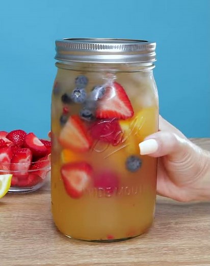 How to Make: White Sangria
