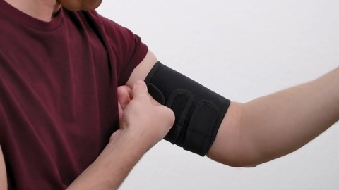 ARMSTRONG AMERICA Upper Arm Tendonitis Brace & Compression Sleeve - Bicep & Triceps Muscle Support For Upper Arm Tendonitis & Strains (XL 16" to 20")