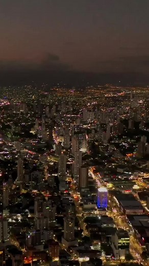 Descubre la Ciudad de Panamá: Modernidad y Naturaleza