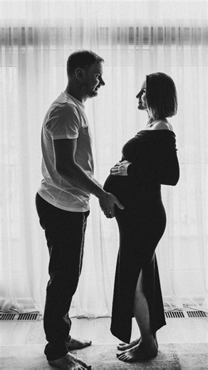 Newborn, maternity&family photographer in Boston on Instagram: "NEW CHAPTER Pregnancy is such a quiet, intimate chapter — and home is often the place where it feels most real. An in-home maternity session is about slowing down. Soft window light. Your favorite corner. Familiar sounds. No rushing, no pressure — just you, your growing belly, and this beautiful moment in between. You don’t need a perfectly styled home. You don’t need to know how to pose. All you need is to be present — I’ll take ca