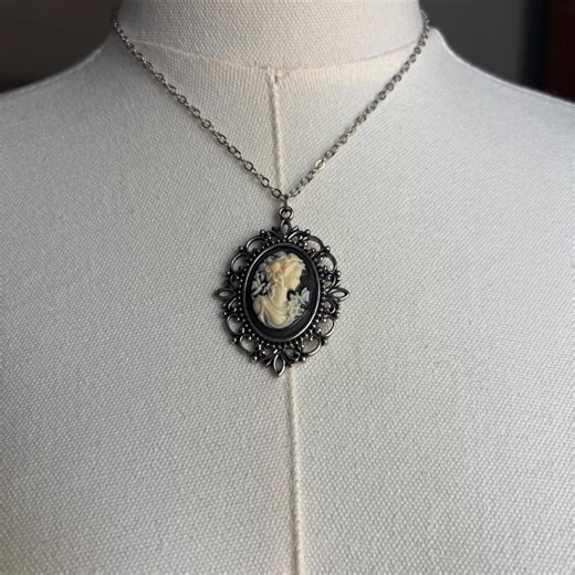 Victorian Black Cameo Necklace, Antique Filigree Pendant, Gothic Jewelry Style - Etsy