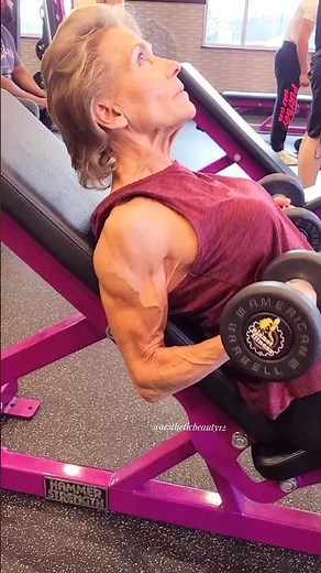 65 year old granny bodybuilder 😱🤯 #shorts #gym