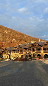 Capturing memories, one beautiful moment at a time. 📸✨ What’s your favorite memory at Bear Mountain Inn? Share it with us in the comments below. ⬇️ | Bear Mountain Inn