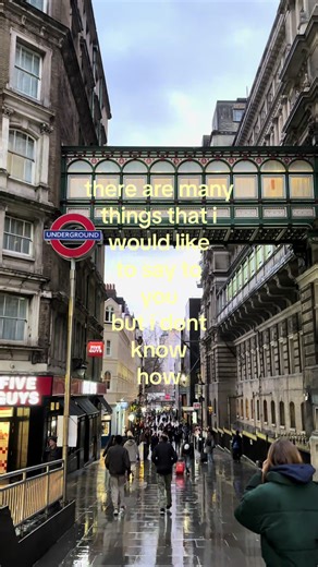 Discovering the Emotion of 'Wonderwall' by Oasis