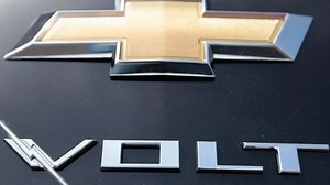 U.S. probes 73,000 Chevy Volts over power loss