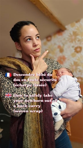 Myriam - Monitrice de Portage Toulouse on Instagram: "🇫🇷 ❓Comment descendre bébé une fois qu'on l'a mis au dos en écharpe ? ⚠️ C'est une étape délicate avec un petit bébé ! Attention au risque de chute ⚠️ 💡 Je te montre la technique du passage par la hanche, adaptée aux bébés qui ne marchent pas encore, en vitesse réelle avec des petits trucs et astuces pour le faire super facilement ! Écharpe tissée main Yak et coton @weaverbirds.ug *** 🇬🇧 ❓How do you take baby down once you’ve put them on