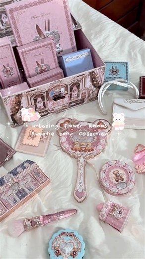 Unboxing Flower Knows Sweetie Bear Collection