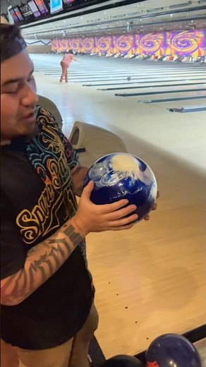 New storm ice!! Is it a first ball? #bowling #bowlervibes #stormbowling #bowler #bowl