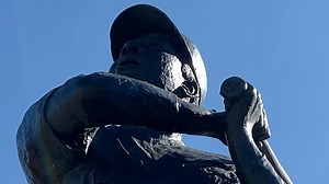 GSU says new ballpark will honor Hank Aaron