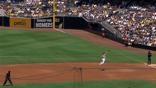 Eric Hosmer's leaping grab