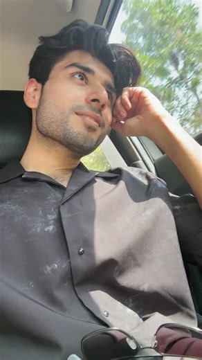 Riddhi Dutta on Instagram: "Feliz Navidad! #holidays #merrychristmas #softwareengineer #lifeatgoogle"