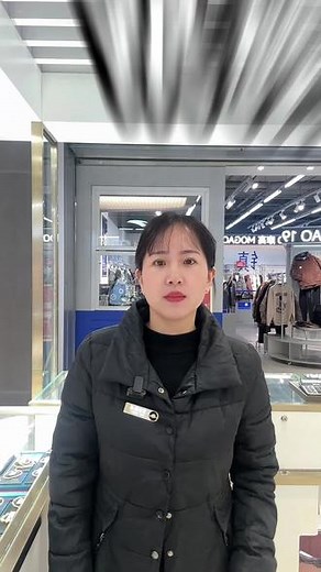✨足金八宝葫芦吊坠，古韵今风，福泽满盈。八宝齐聚，护佑平安，葫芦谐音“福禄”，纳祥纳瑞。精湛工艺雕琢，每一处细节都流淌着东方美学的灵韵。随身佩戴，不仅是奢华的点缀，更是吉祥与好运的随身相伴，让你在岁月流转中，稳稳握住这份来自传统的祝福与力量。#黄金首饰 #宝庆银楼#足金999 #珠宝黄金首饰 #镇江宝庆银楼