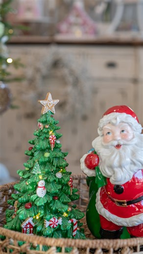 6 days until Christmas!!!!! We can’t wait to continue to help you get ready. Our Santa Sale continues tomorrow with 30% off everything Santa! We can’t wait to see you! 10-5PM tomorrow. #topiaries #topiariesva #topiairiesvb #757 #757holiday. | Topiaries
