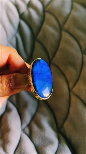 The Flash That Feels Like Magic | Labradorite Close-Up #Shorts