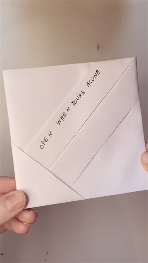 Dark Academia Way to Pass Notes Tutorial