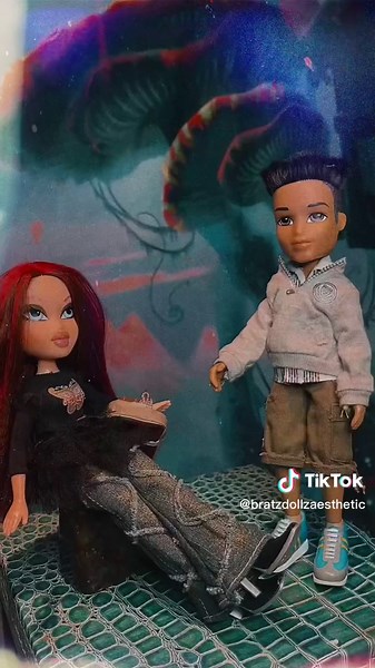 Scene from Bratz Fashion Pixies movie🧚🏼‍♀️🖤😅 i love it. #bratz #bratzfashionpixiez #fashionpixiez #dollcollector #bratzdoll #bratzlina #bratzdylan #bratzroxxi #bratzrockangelz #dollcollection #y2kaesthetic #bratzpixiez #bratzmovie #bratzchallege @bratz