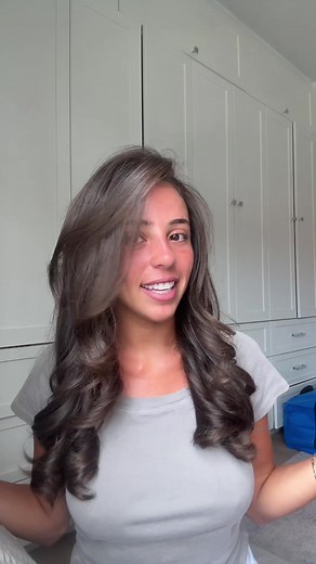 Wavy Talk Hair Tutorial: Easy Heatless Waves in Minutes