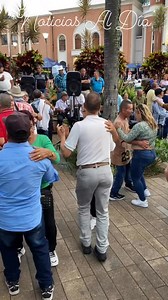 90K views · 1.3K reactions | Bello donde Bailan todos los Bellos | Videos en Vivo | Facebook