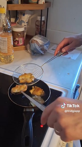 #glutenfritt friterade snacks! #lagamatmedmig Indonesiska Friterade Auberginer. Prova hemma själv! jag försöker bygga en mat app https://gofund.me/7a0d09ce8