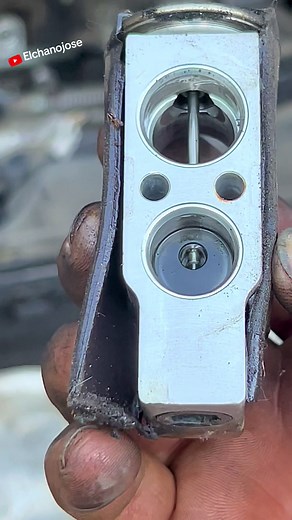 Toyota A/C expansion valve replacement #valve #toyota #expansion #ac #airconditioner #pressure #expansionvalve #system #cool #heat #notworking #hot #climatecontrol #replacement #howto #diy #cheap #savemoney #elchanojose #elchano #jose